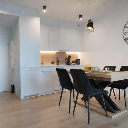 아파트 Apartament Premium Sea View Pinea 712 포비에로보